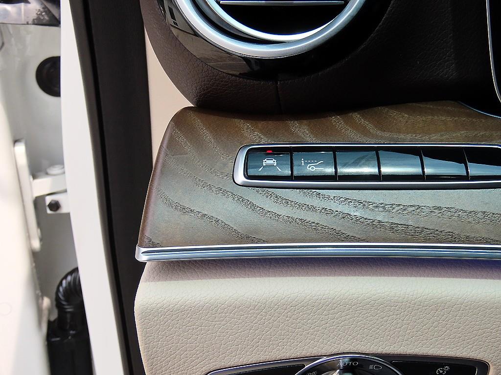 Mercedes Benz E class 2018 Blanco - Importación desde Corea - HF Imports Iquique - Foto 14