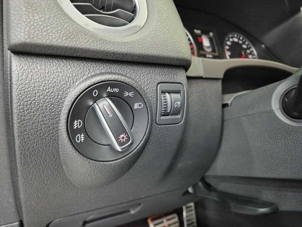 Volkswagen Tiguan 2015 Negro - Importación desde Corea - HF Imports Iquique - Foto 19