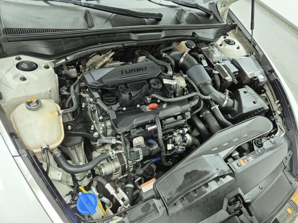 HYUNDAI Sonata - Vista 8