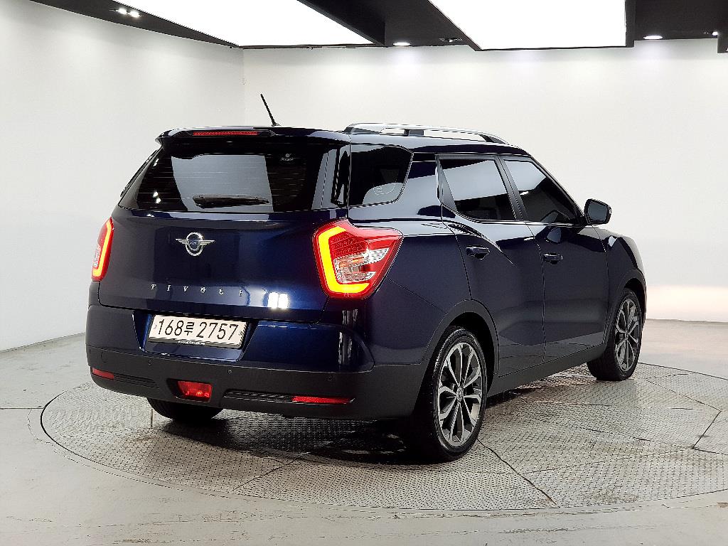 Ssangyong Tivoli - Vista 6