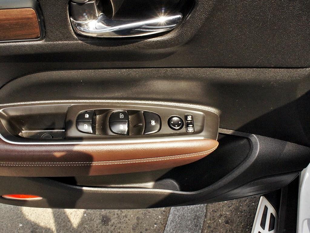 SAMSUNG QM6 2019 Blanco - Importación desde Corea - HF Imports Iquique - Foto 16