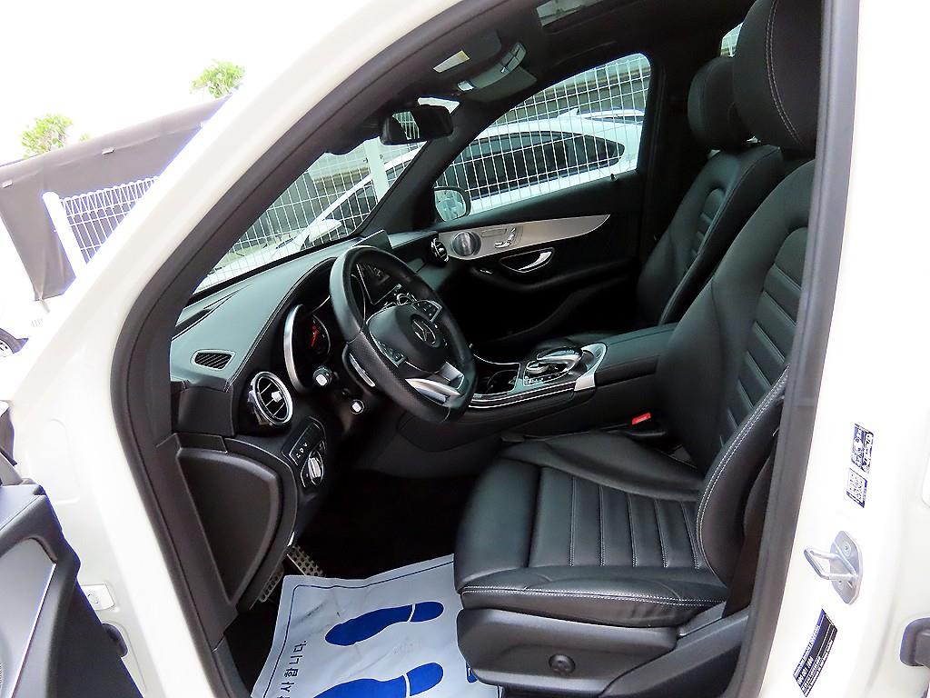 Mercedes Benz GLC Class - Vista 7