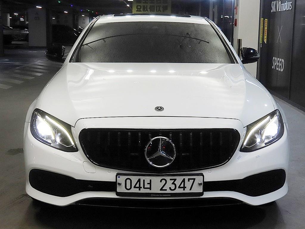 Mercedes Benz E class - Vista 2