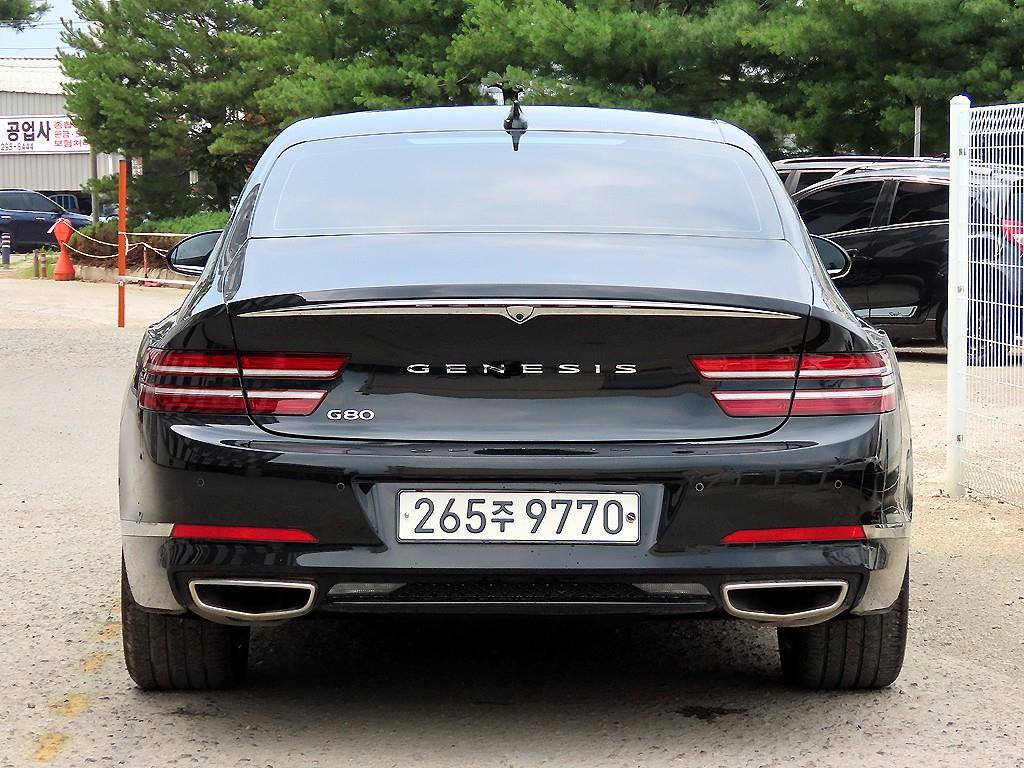Genesis G80 - Vista 6