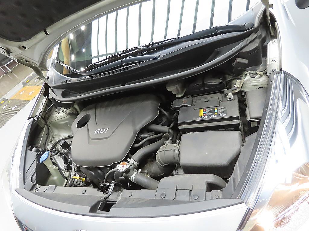 KIA Pride - Vista 9