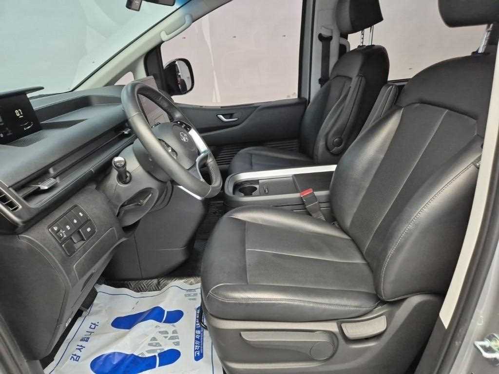 HYUNDAI Staria 2022 Plateado - Importación desde Corea - HF Imports Iquique - Foto 13