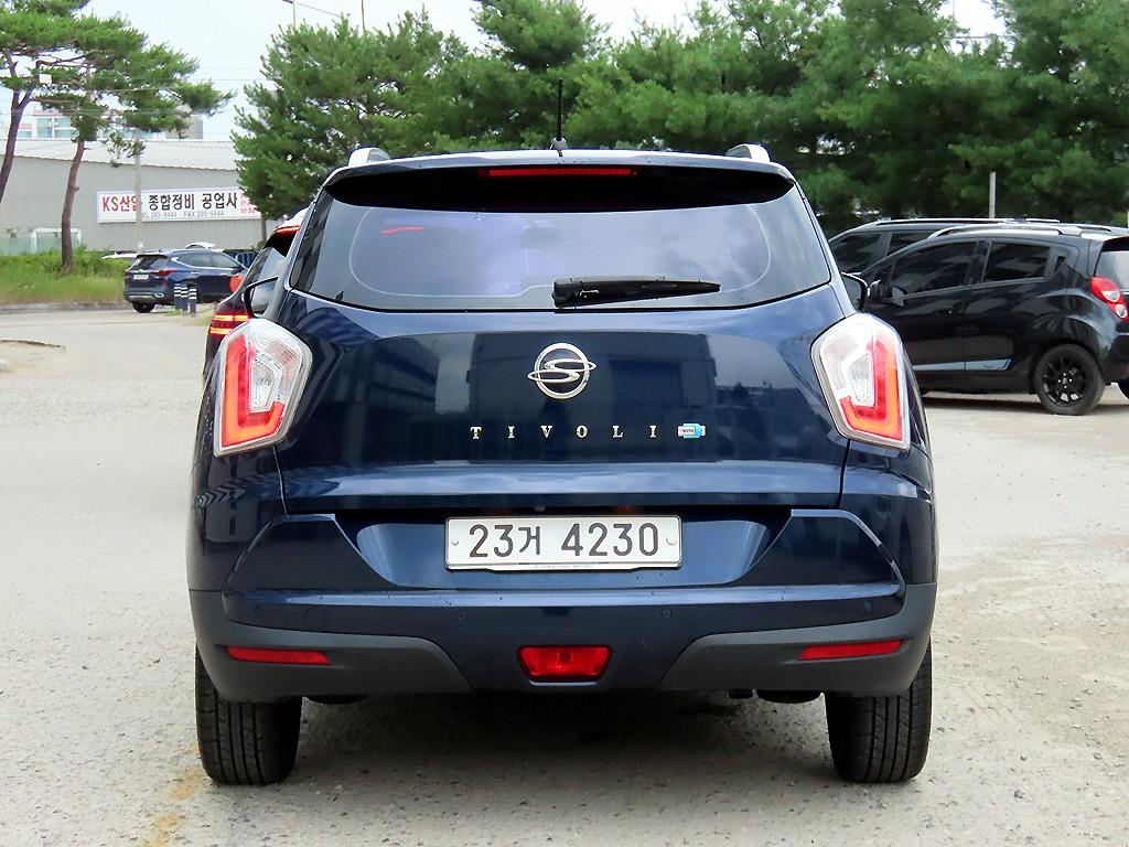 Ssangyong Tivoli - Vista 6