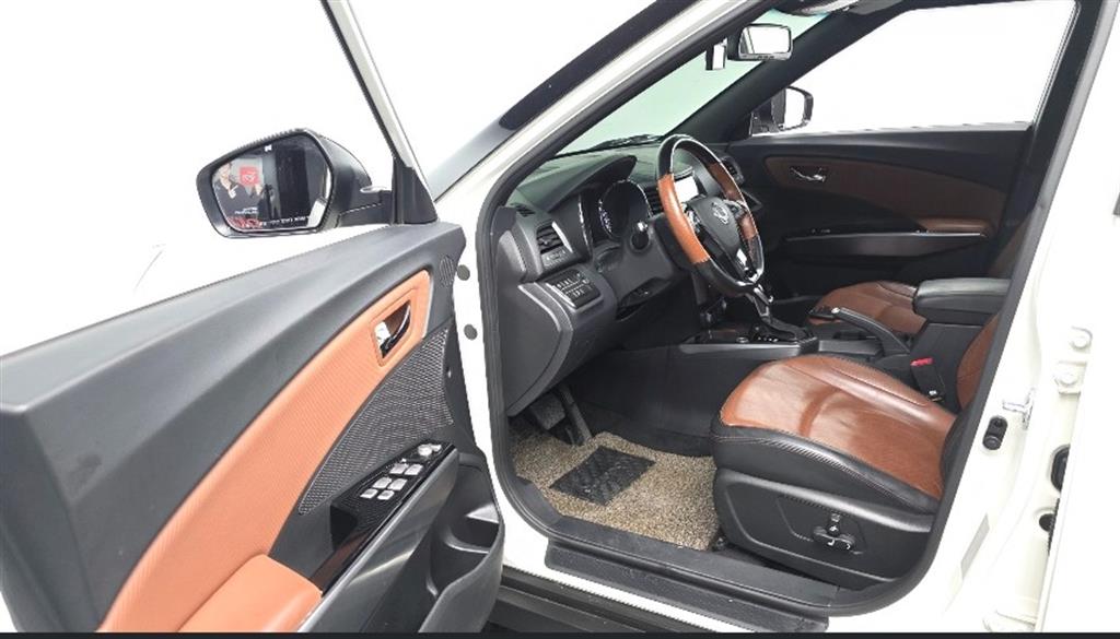 Ssangyong Tivoli 2018 Blanco - Importación desde Corea - HF Imports Iquique - Foto 17