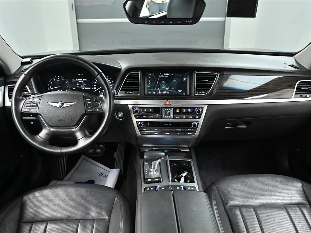 Genesis G80 - Vista 8