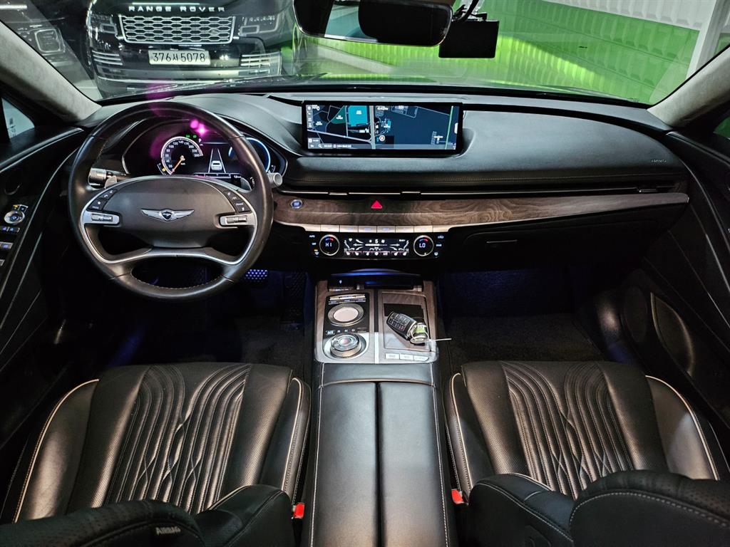 Genesis G80 - Vista 10