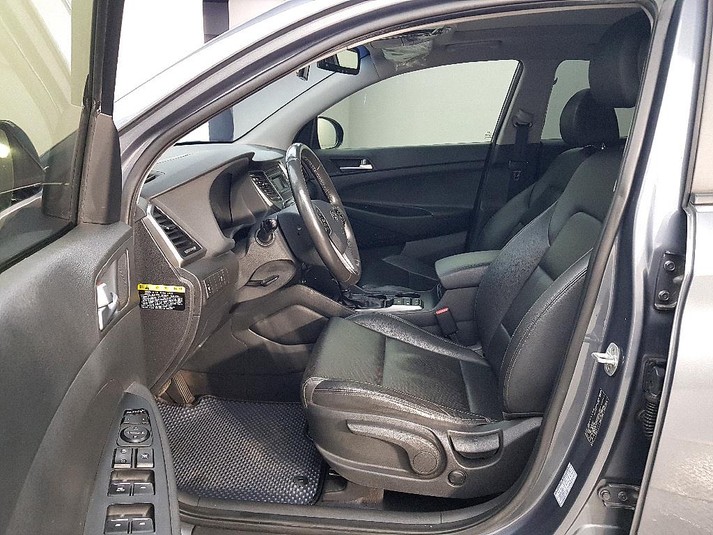 HYUNDAI Tucson - Vista 10