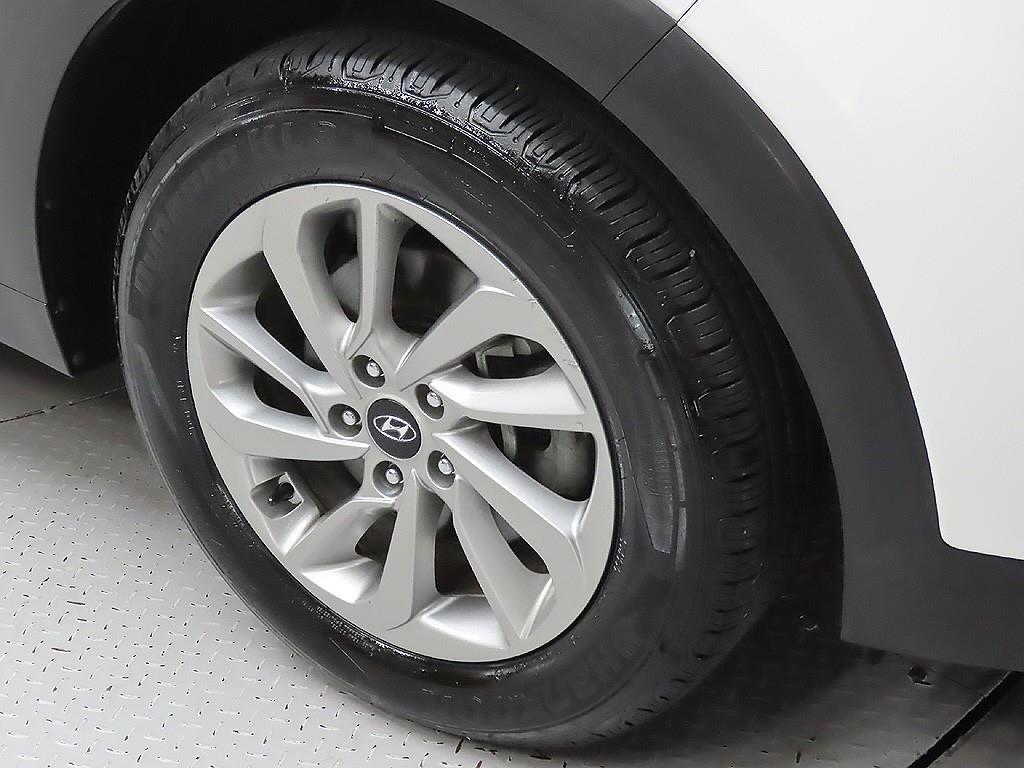 HYUNDAI Tucson - Vista 5