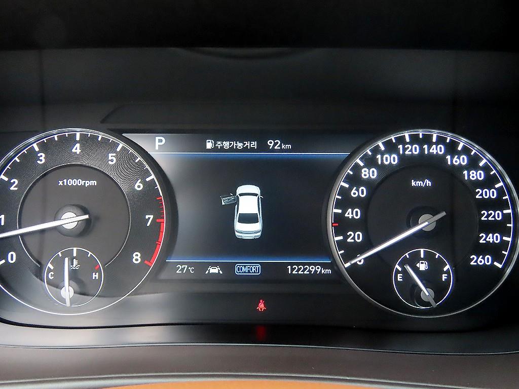 Genesis G90 - Vista 11
