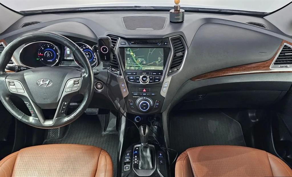HYUNDAI Santa Fe - Vista 9