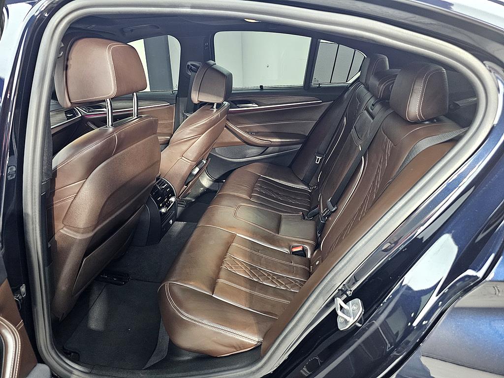 BMW 5 Series - Vista 10