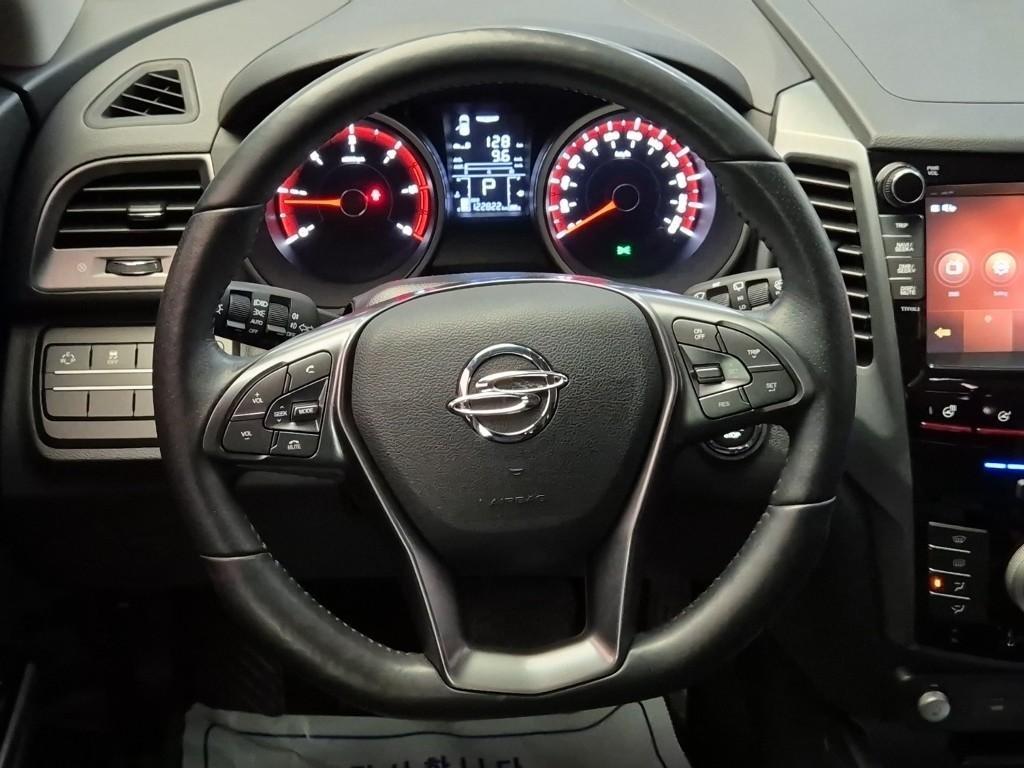 Ssangyong Tivoli - Vista 9