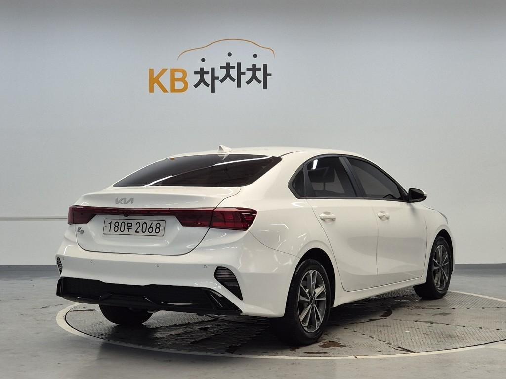 KIA K3 - Vista 3