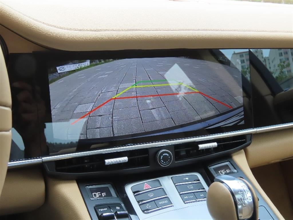 Porsche Panamera - Vista 11