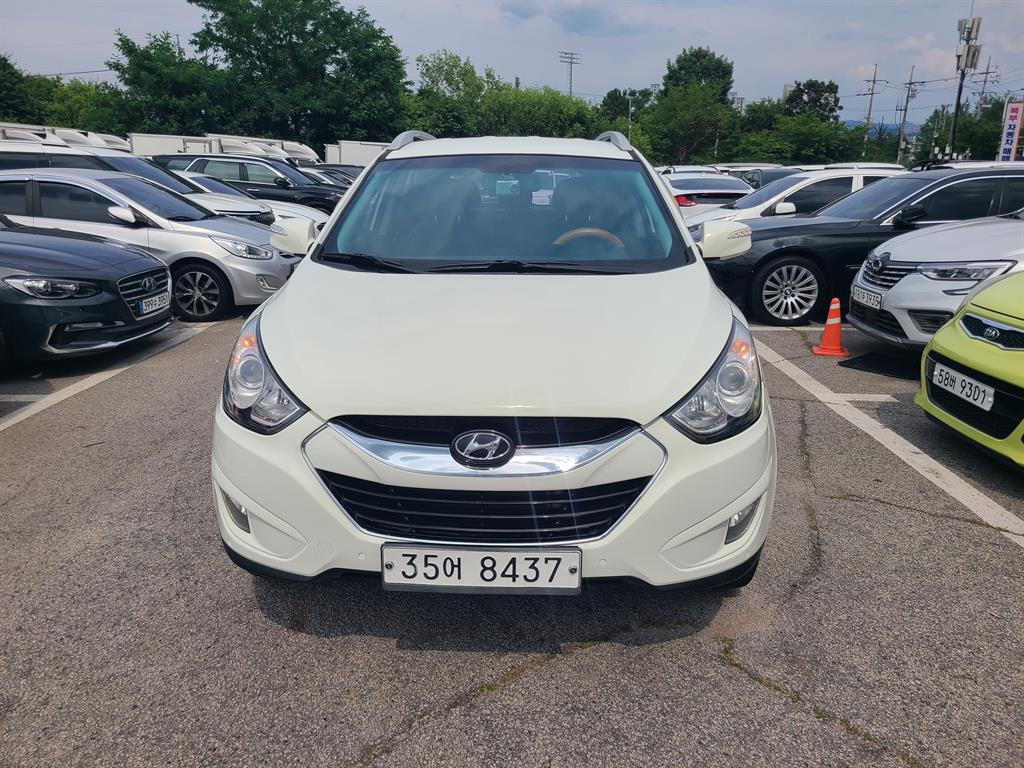 HYUNDAI Tucson 2011 Blanco - Importación desde Corea - HF Imports Iquique - Foto 1