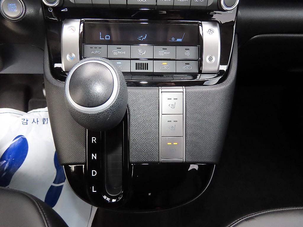HYUNDAI Casper - Vista 12