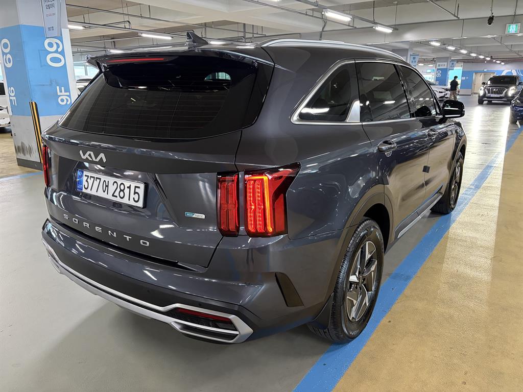 KIA Sorento - Vista 8