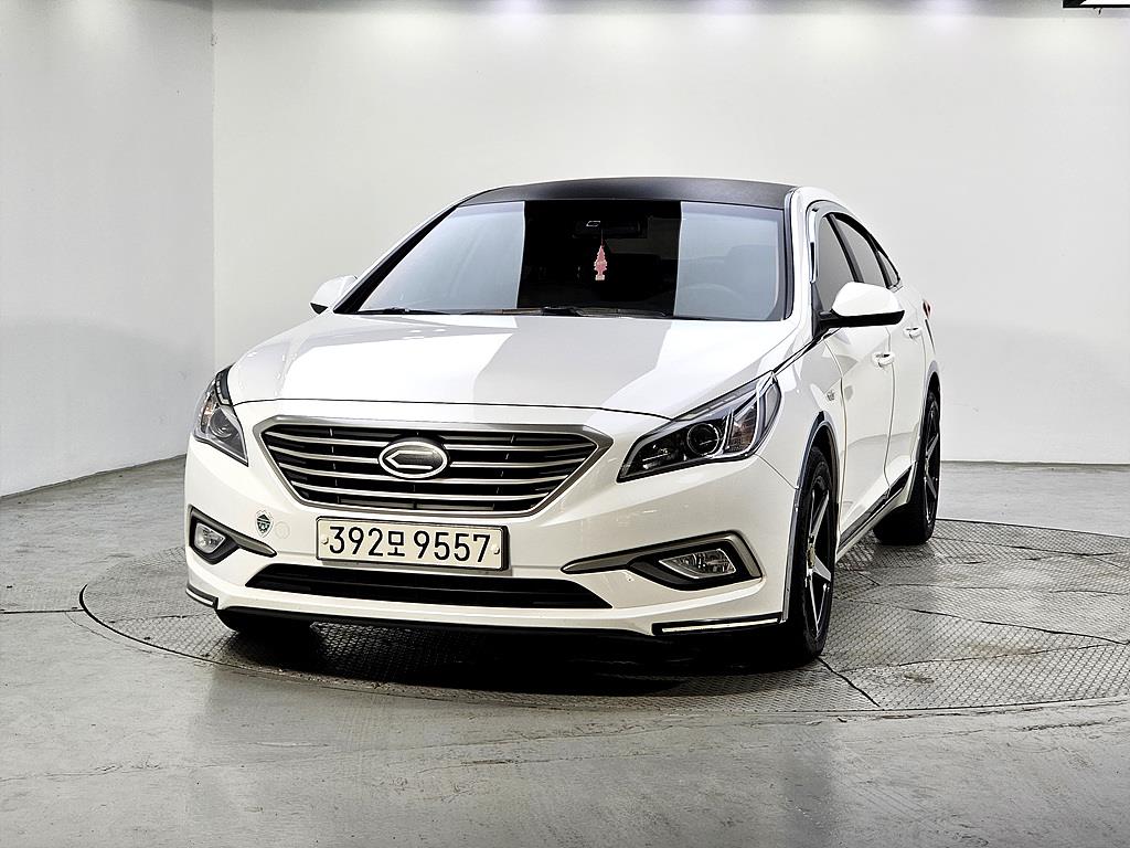 HYUNDAI Sonata - Vista 2