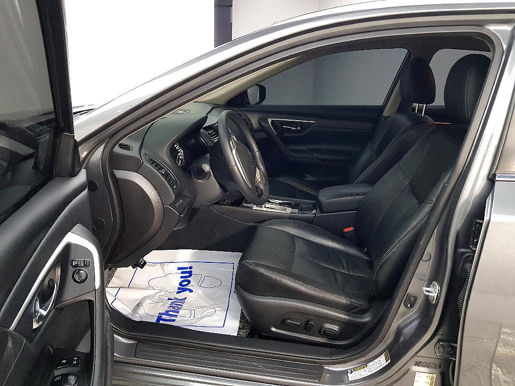Nissan Altima - Vista 10