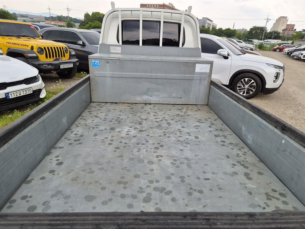 Small Truck Cargo (small) - Vista 8