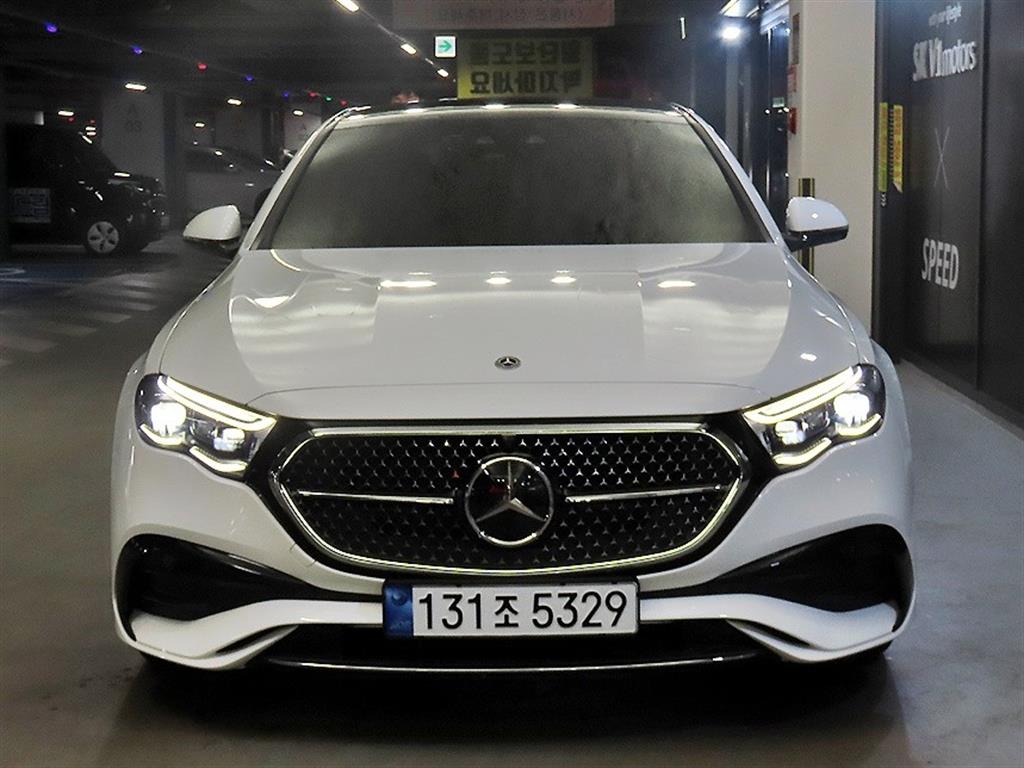 Mercedes Benz E class - Vista 2