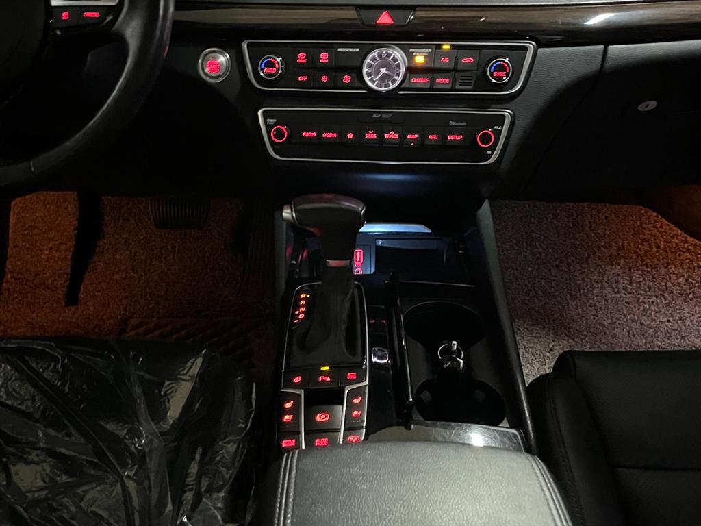 KIA K7 - Vista 11