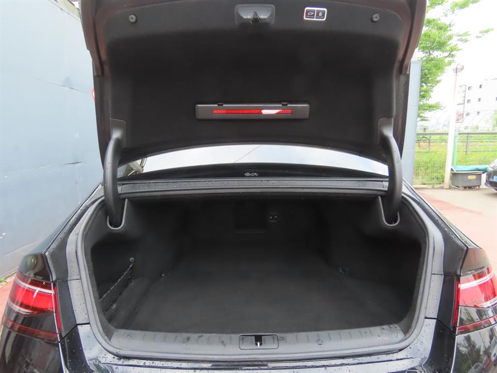 Genesis G90 - Vista 7