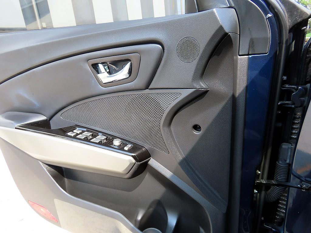 Ssangyong Tivoli 2016 Azul - Importación desde Corea - HF Imports Iquique - Foto 13
