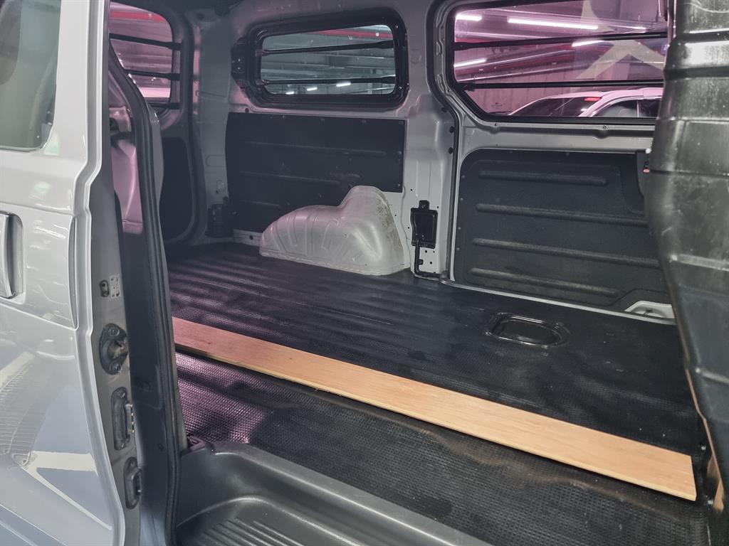 HYUNDAI Starex 2014 Gris - Importación desde Corea - HF Imports Iquique - Foto 17