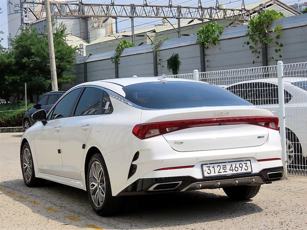 KIA K5 - Vista 3