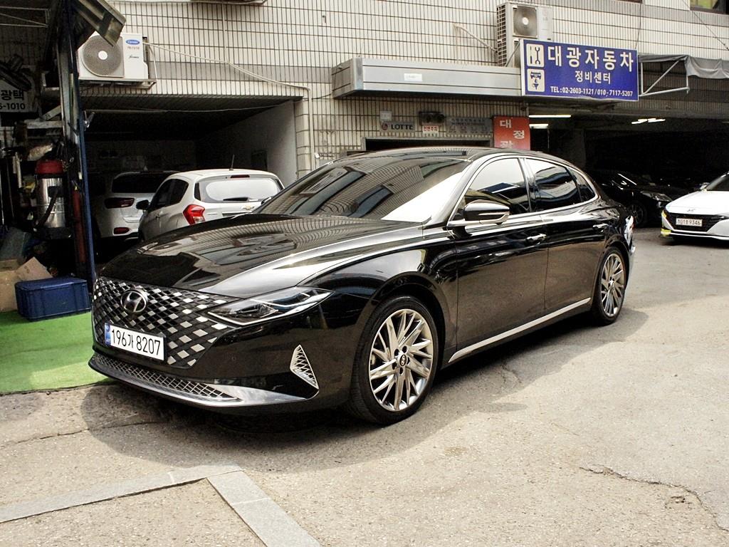 HYUNDAI Grandeur - Vista 2