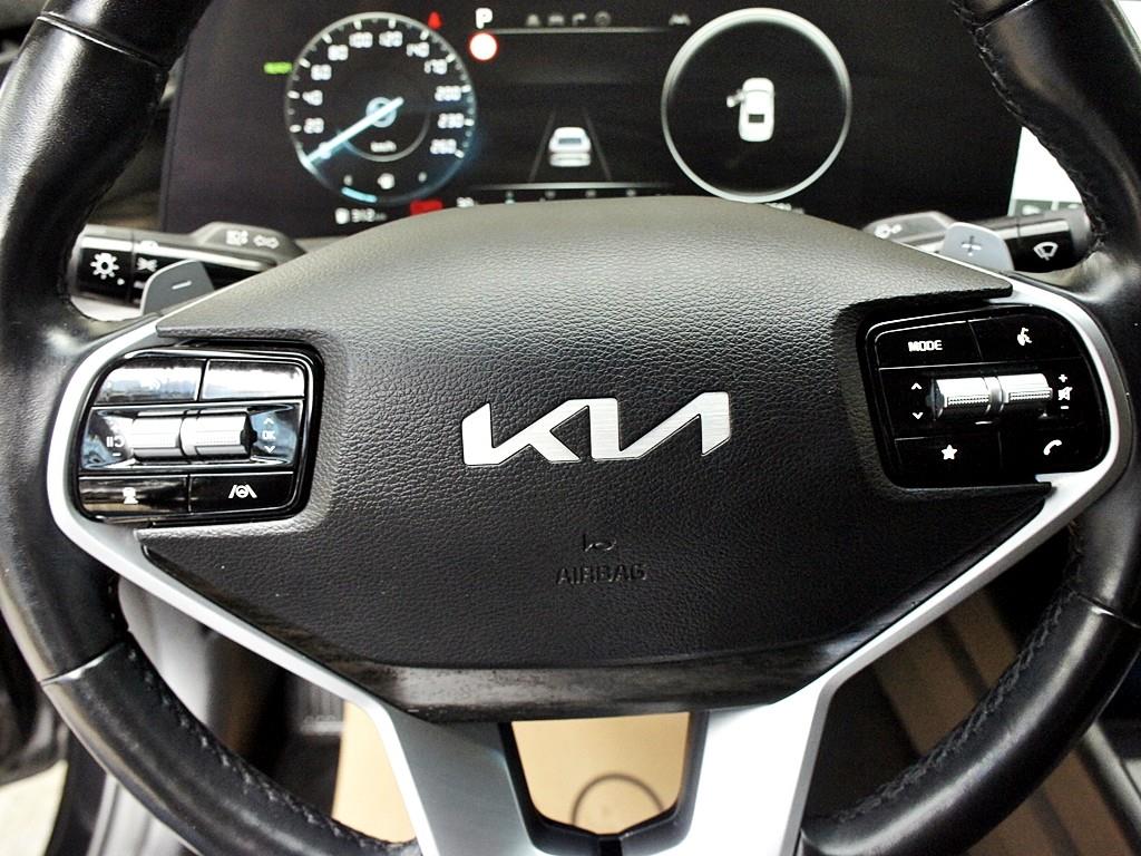 KIA K8 - Vista 10