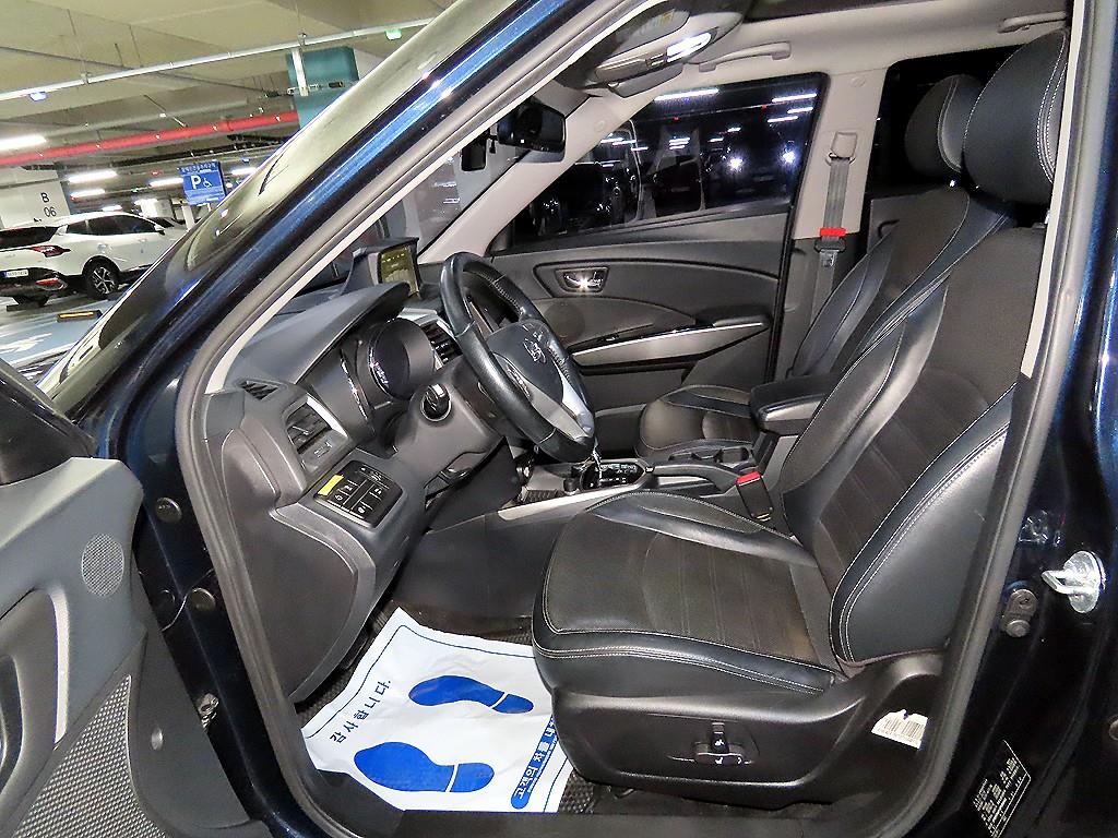 Ssangyong Tivoli - Vista 8