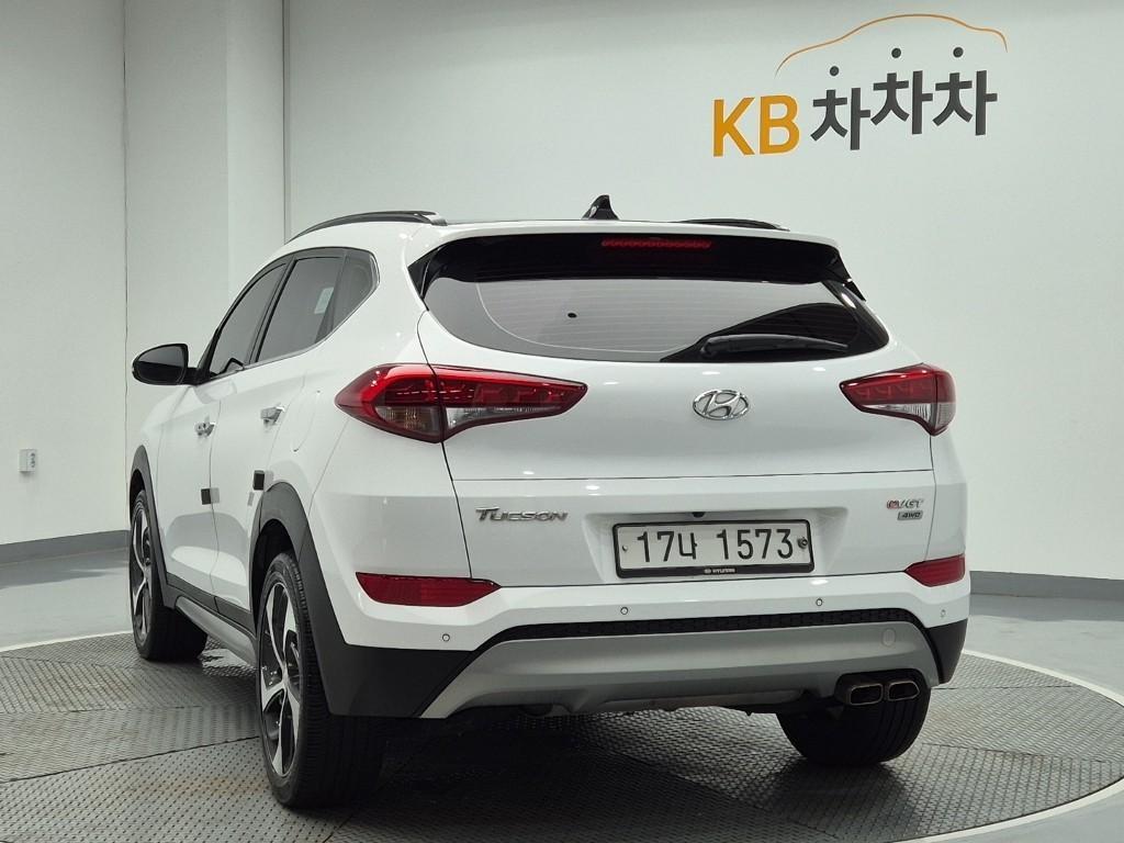 HYUNDAI Tucson - Vista 2