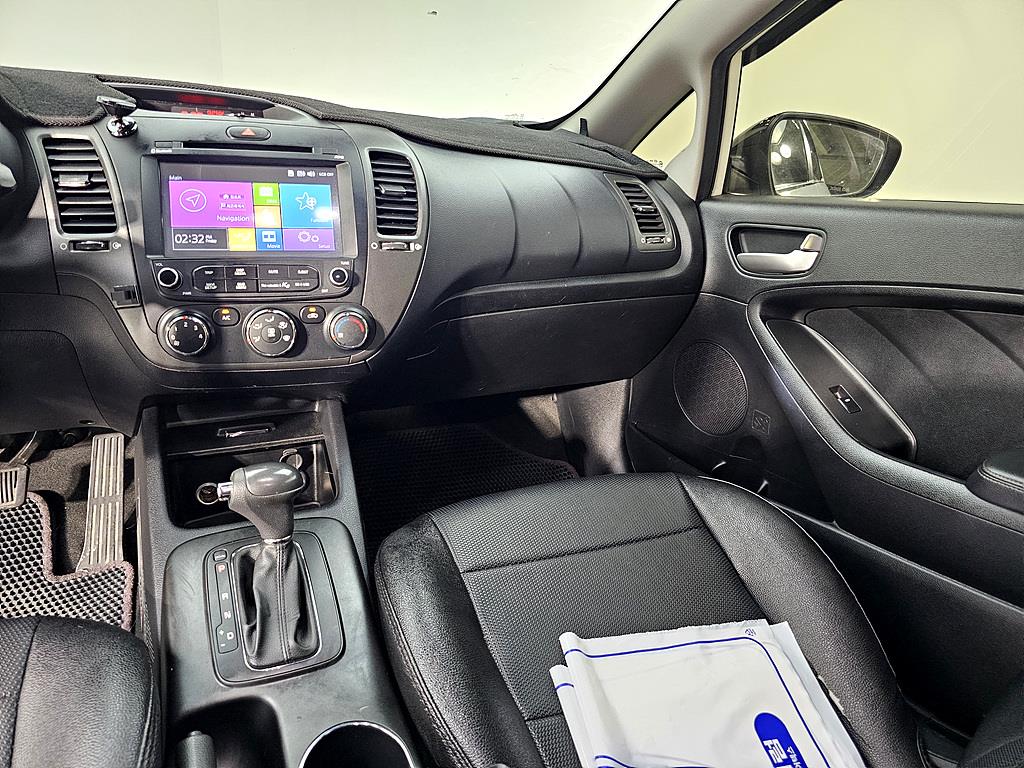 KIA K3 - Vista 12