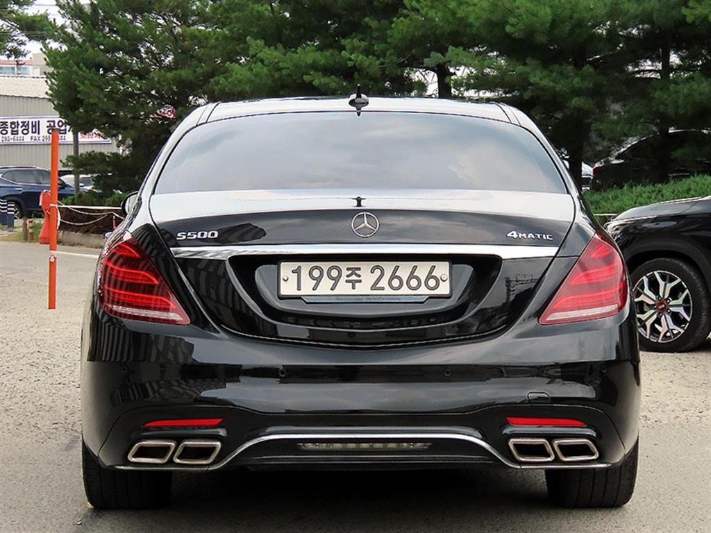 Mercedes Benz S Class - Vista 6