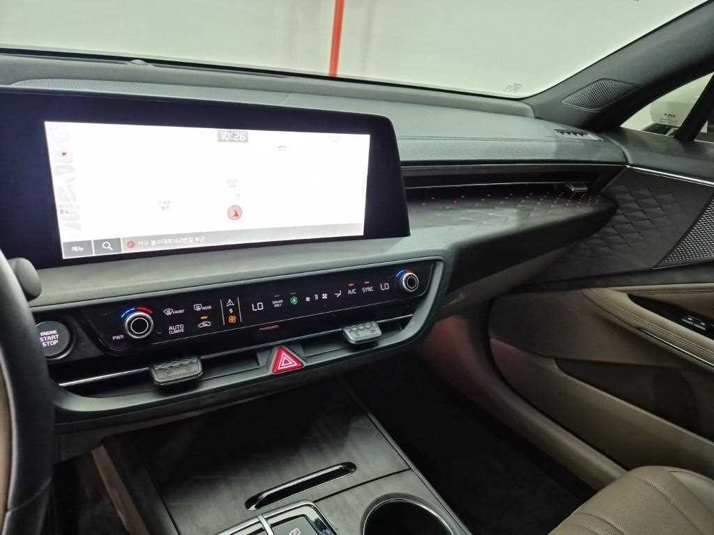 KIA K8 - Vista 10