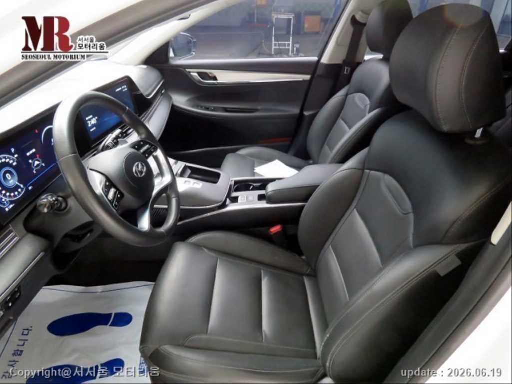 HYUNDAI Grandeur - Vista 5