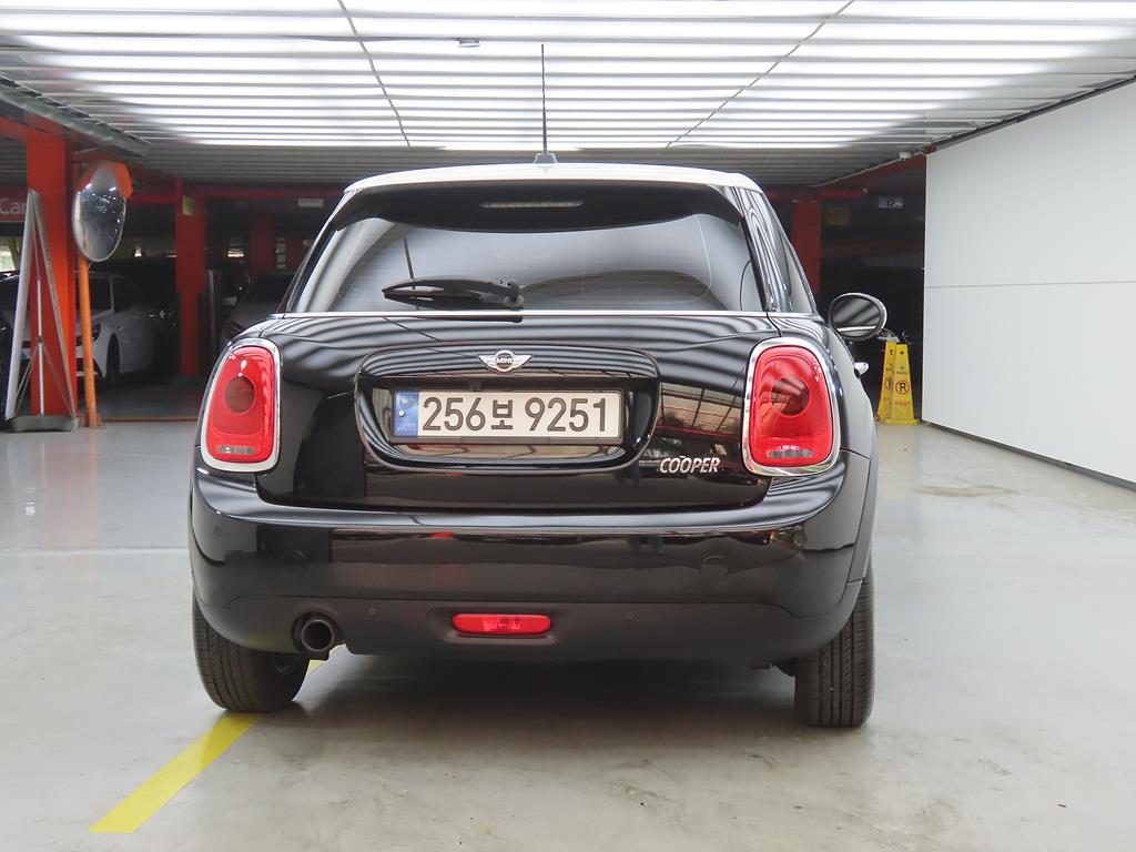 Mini Cooper - Vista 3