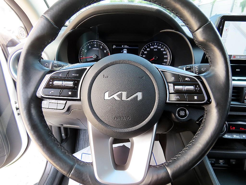 KIA K3 - Vista 10