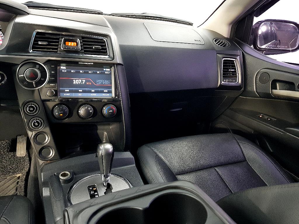 Ssangyong Korando - Vista 12