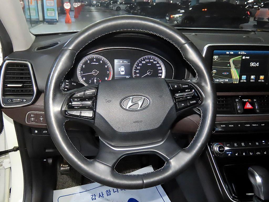 HYUNDAI Grandeur - Vista 10