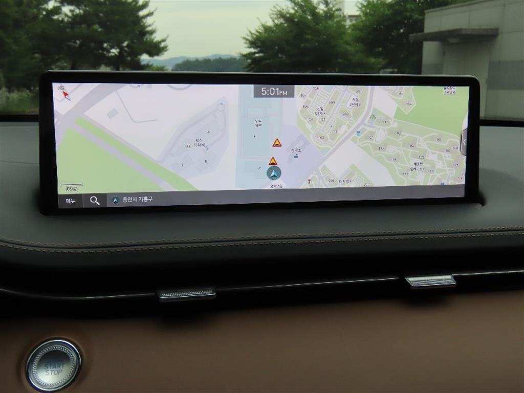 Genesis GV70 - Vista 10