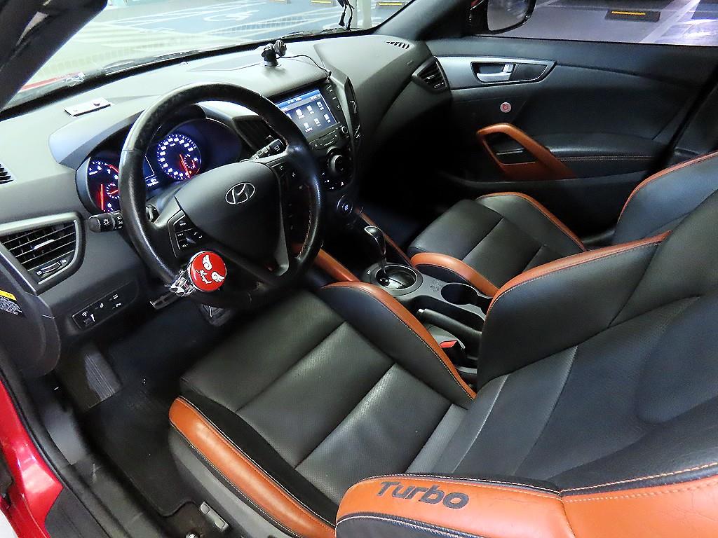 HYUNDAI Veloster - Vista 12