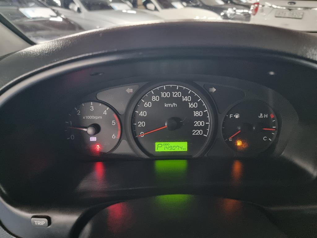 HYUNDAI Starex - Vista 11