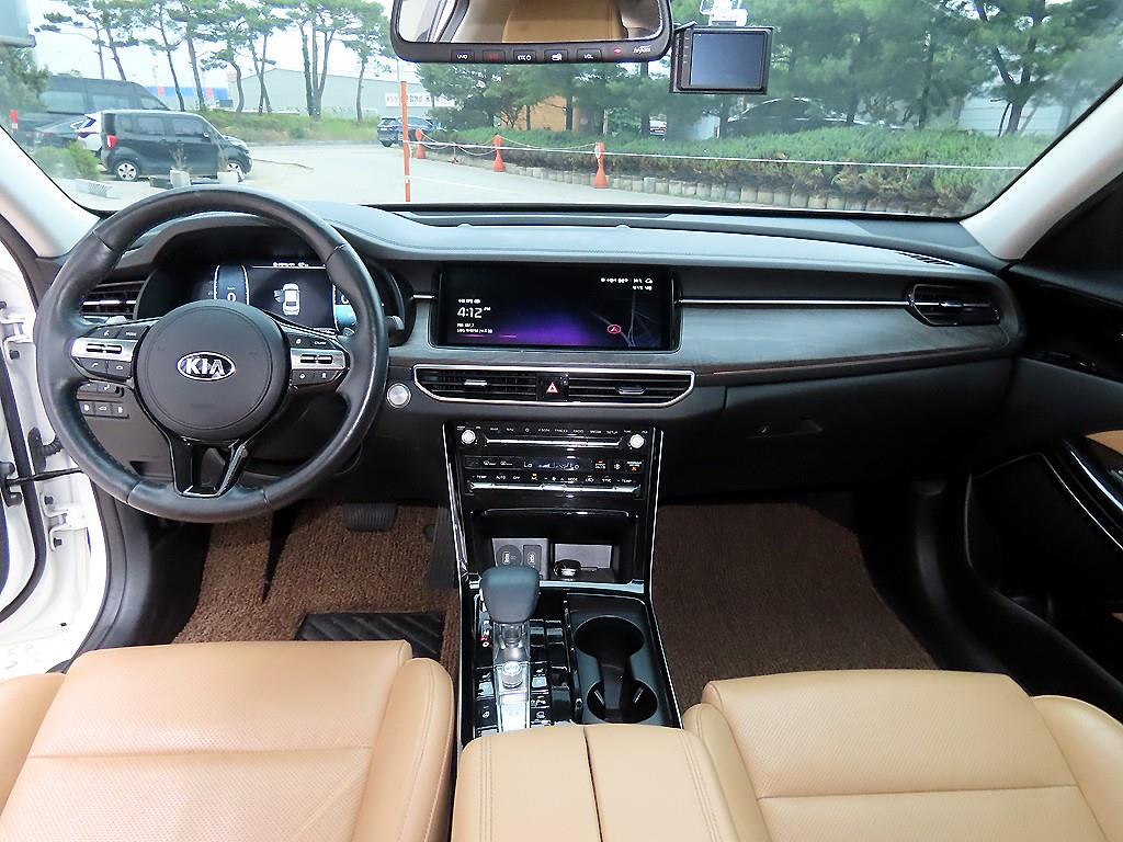 KIA K7 - Vista 9